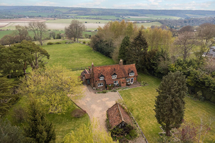 3 Bedroom Detached House For Sale In Chinnor Road, High Wycombe, HP14