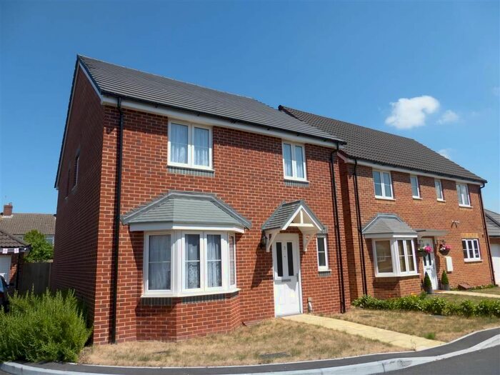 4 Bedroom Property To Rent In Poppy Fields, Upper Stratton, Swindon, SN2