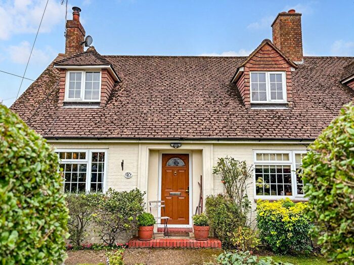 3 Bedroom Semi-detached House For Sale In Hobbs Lane, Beckley, Rye, TN31