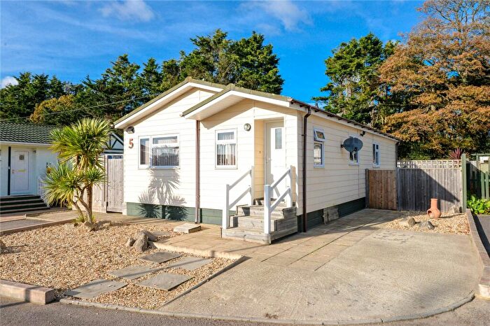3 Bedroom Park Home For Sale In Hurst Close, Naish Estate, Barton On Sea, Hampshire, BH25