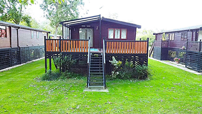 3 Bedroom Lodge For Sale In Ouse Valley Way, St. Neots, PE19