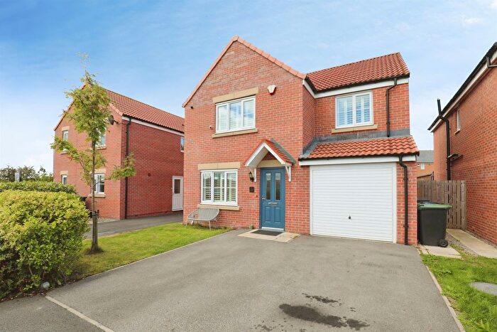4 Bedroom Detached House For Sale In Whernside Close, Harrogate, HG3