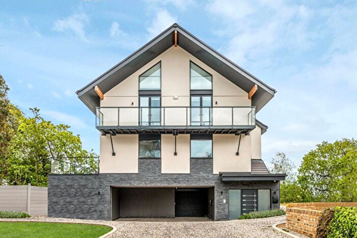 4 Bedroom Detached House To Rent In Trafalgar Court, Ness Road, Shoeburyness, Essex, SS3