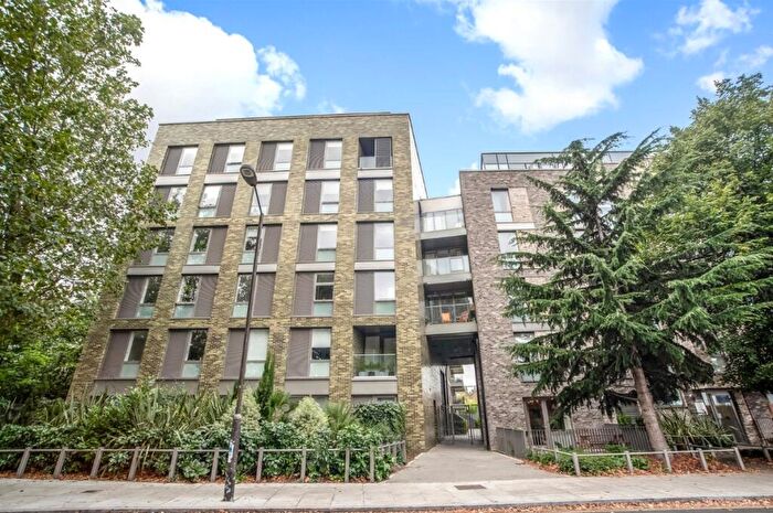 1 Bedroom Flat To Rent In Woods Road London, SE15