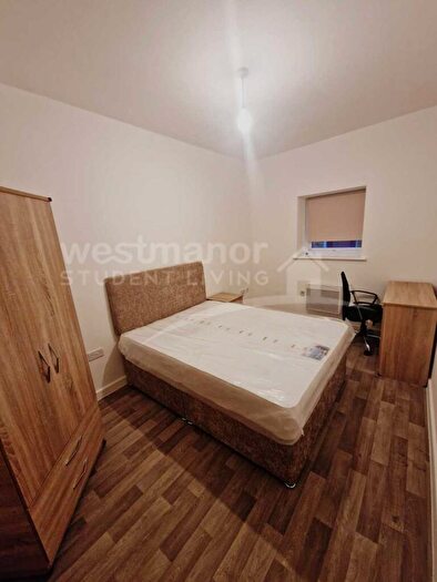 3 Bedroom Flat To Rent In Charlesworth House, Charles Street, Leicester, LE1