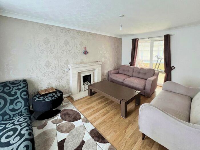 3 Bedroom Detached House For Sale In Winterfield Drive, Middle Hulton, BL3