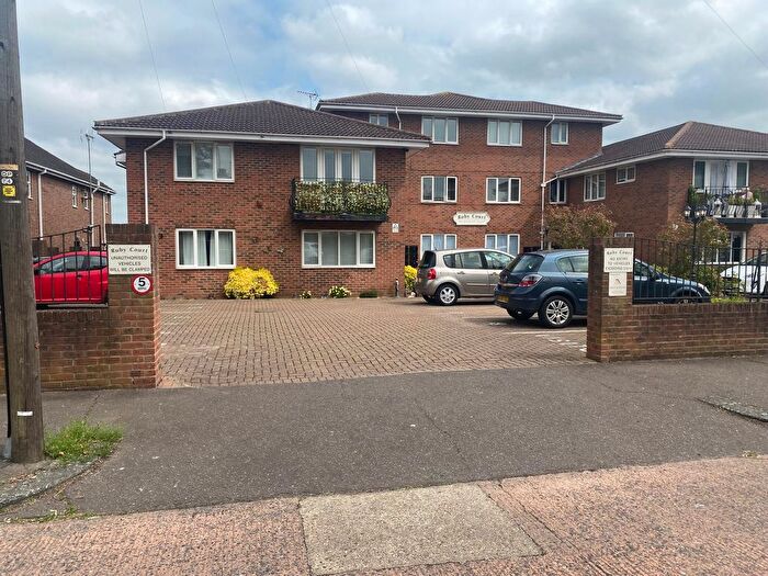 2 Bedroom Flat To Rent In Ruby Court, SS9