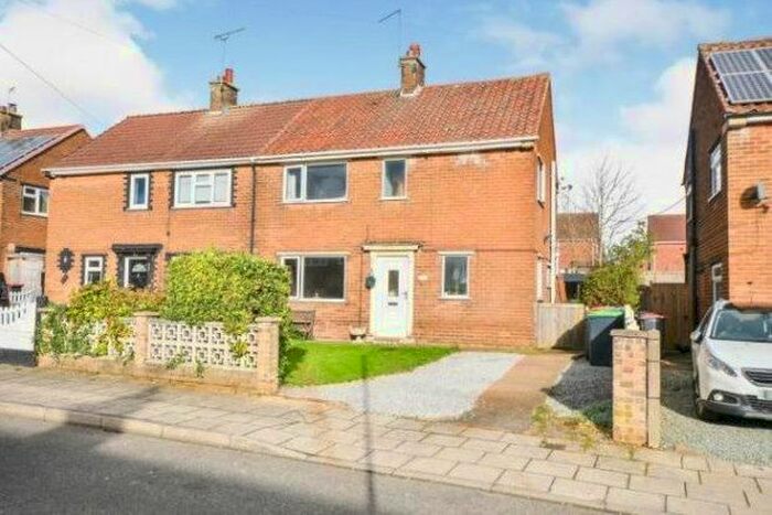 3 Bedroom Semi-Detached House To Rent In Cowpes Close, Sutton-In-Ashfield NG17