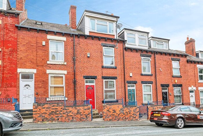 4 Bedroom Terraced House For Sale In Carberry Place, Leeds, LS6