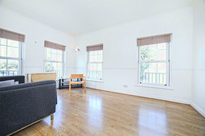 2 Bedroom Apartment To Rent In Elizabeth Square, Rotherhithe, London, SE16