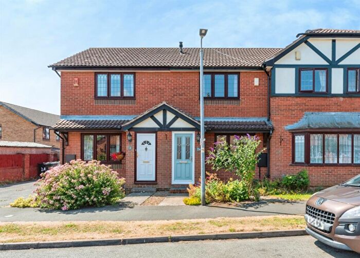 2 Bedroom Terraced House For Sale In Worcester Road, Grantham, NG31