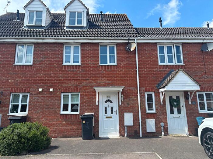 3 Bedroom Terraced House To Rent In Hatch Road, Swindon, SN3