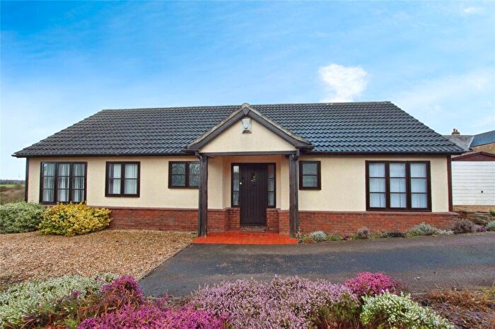 3 Bedroom Bungalow For Sale In Main Road, Kirkby-in-Ashfield, Nottingham, Nottinghamshire, NG17