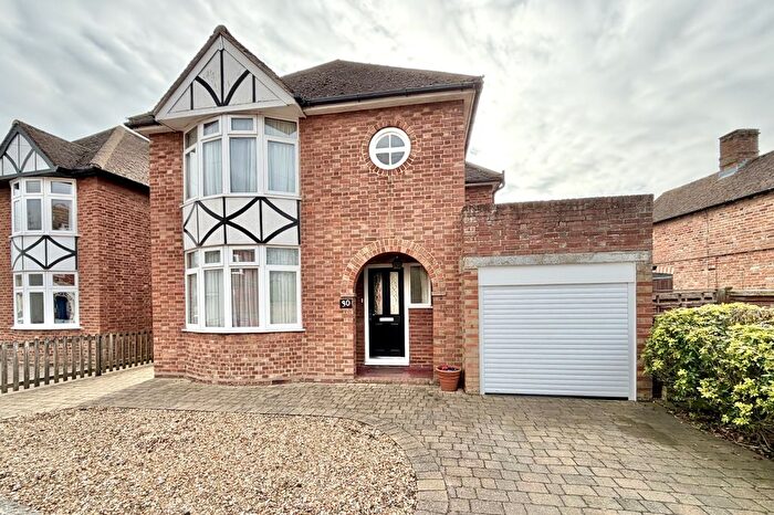 4 Bedroom Detached House For Sale In Cambridge Road, Godmanchester, PE29