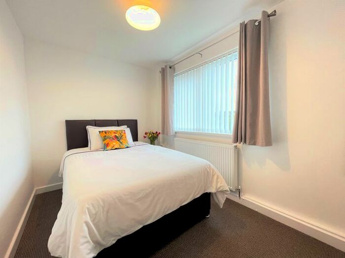 1 Bedroom End Of Terrace House To Rent In Waltham Place, Newcastle Upon Tyne, NE5