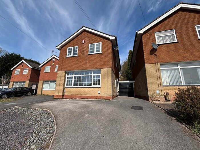 3 Bedroom House To Rent In Doulton Close, Birmingham, B32