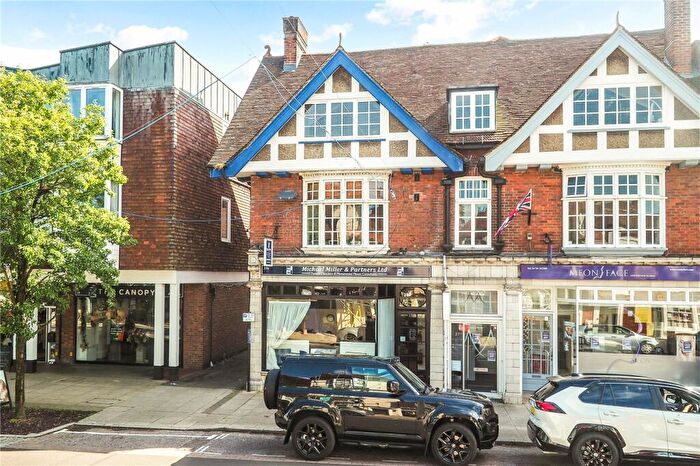 3 Bedroom Apartment To Rent In High Street, Petersfield, Hampshire, GU32