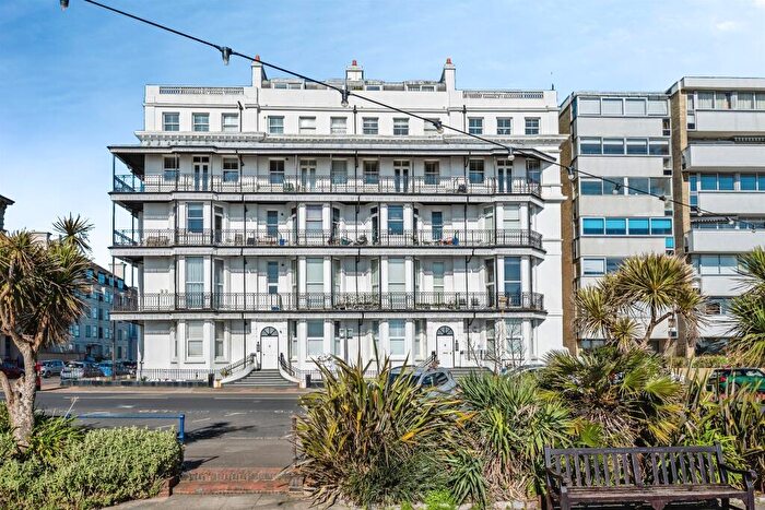 2 Bedroom Flat For Sale In Grand Parade, Eastbourne, BN21