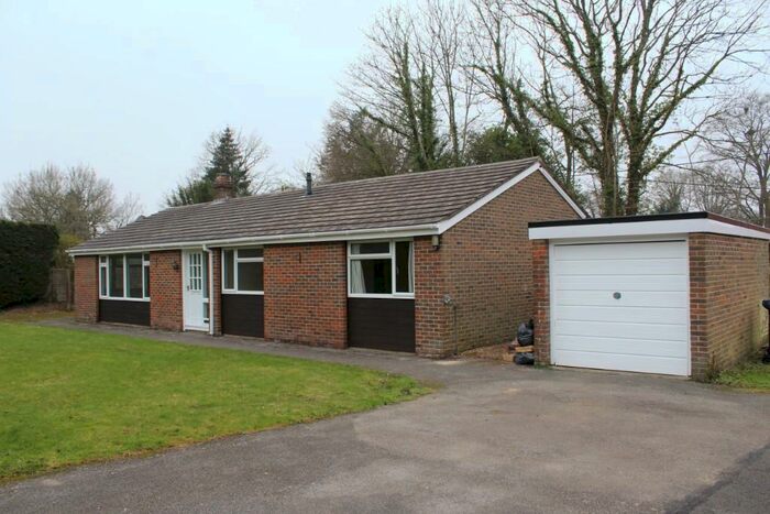 3 Bedroom Detached Bungalow To Rent In Station Lane, Godalming, Surrey, GU8