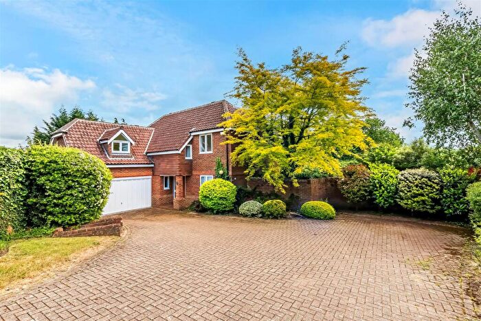 4 Bedroom Detached House For Sale In Birchfield Grove, Howell Hill, Ewell East, KT17