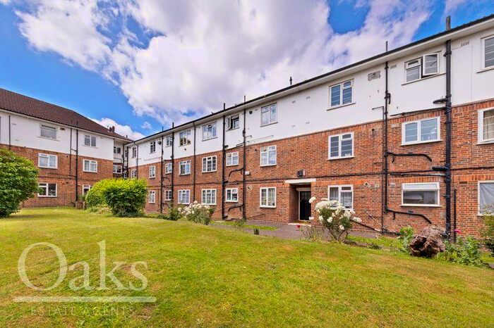 2 Bedroom Flat To Rent In Addiscombe Road, Croydon, CR0