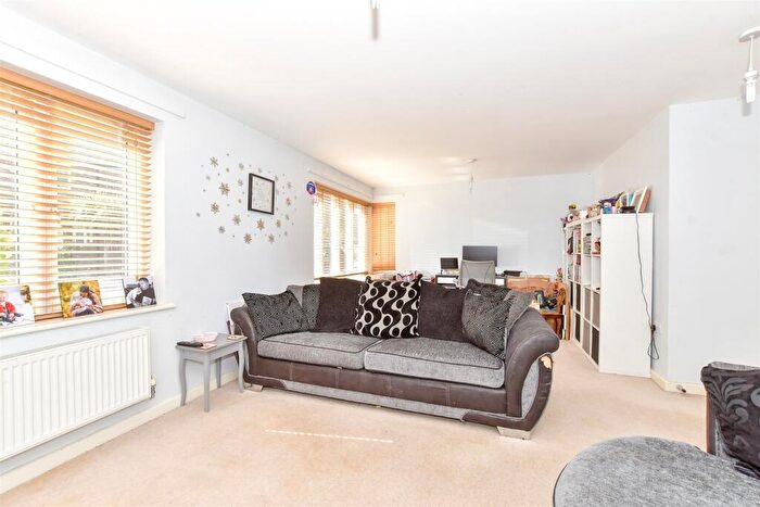 2 Bedroom Flat For Sale In Old Common Close, Chichester, West Sussex, PO20