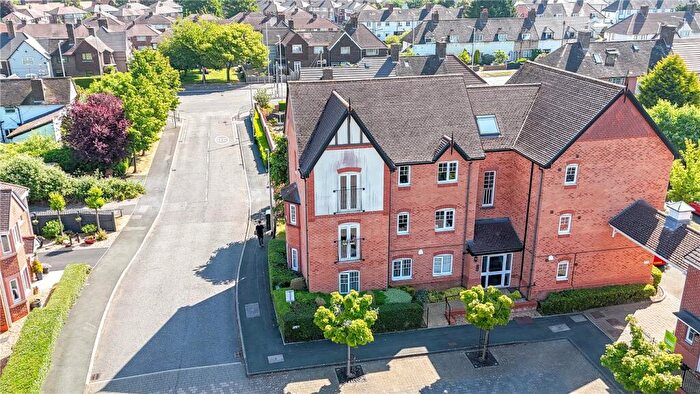 2 Bedroom Apartment For Sale In Hesketh Way, Bromborough, Wirral, CH62