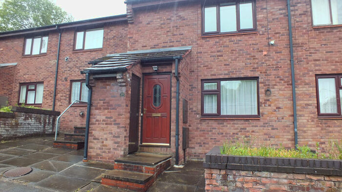 1 Bedroom Apartment To Rent In Walesby Court, Leeds, West Yorkshire, LS16