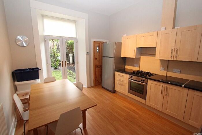 2 Bedroom Flat To Rent In Cambridge Gardens, Edinburgh, EH6