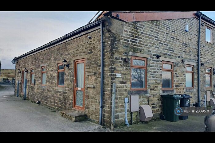 2 Bedroom Bungalow To Rent In Country View, Denholme, Bradford, BD13