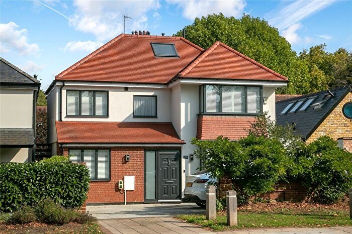 5 Bedroom Detached House For Sale In Mortlake Road, Kew, Surrey, TW9