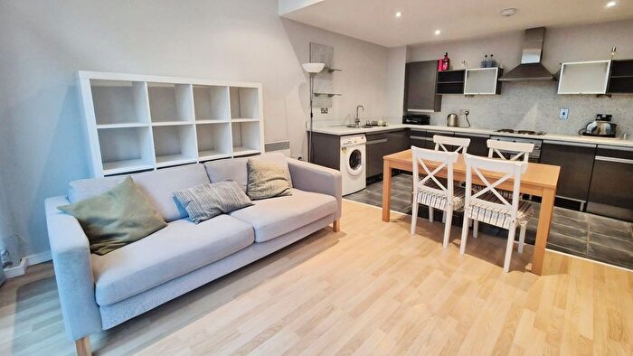 2 Bedroom Flat To Rent In The Boatmans, City Road East, Southern Gateway, Manchester, M15