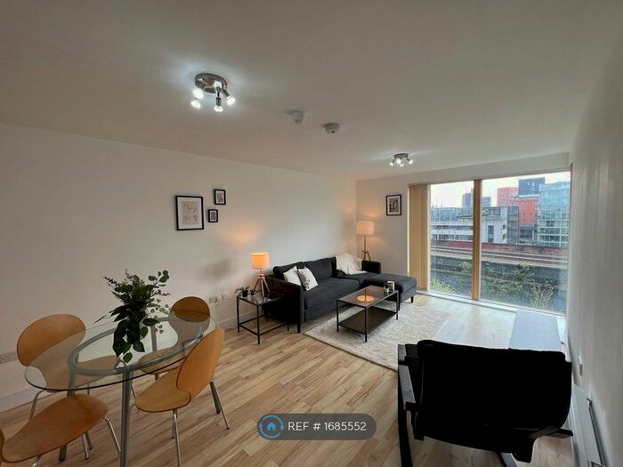 2 Bedroom Flat To Rent In Water Street, Manchester, M3