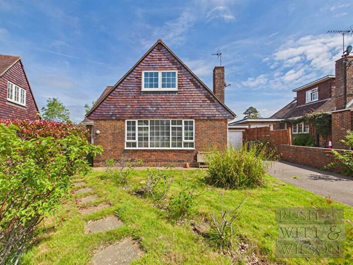 3 Bedroom Detached House For Sale In Glengorse, Battle, TN33