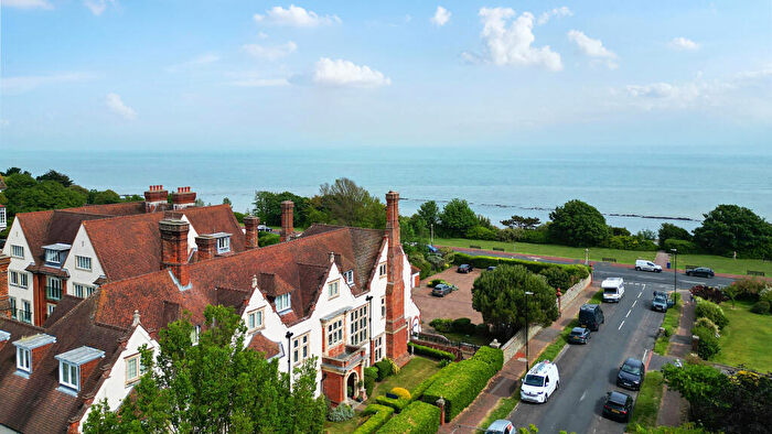2 Bedroom Apartment For Sale In Staveley Court, Staveley Road, Eastbourne, BN20