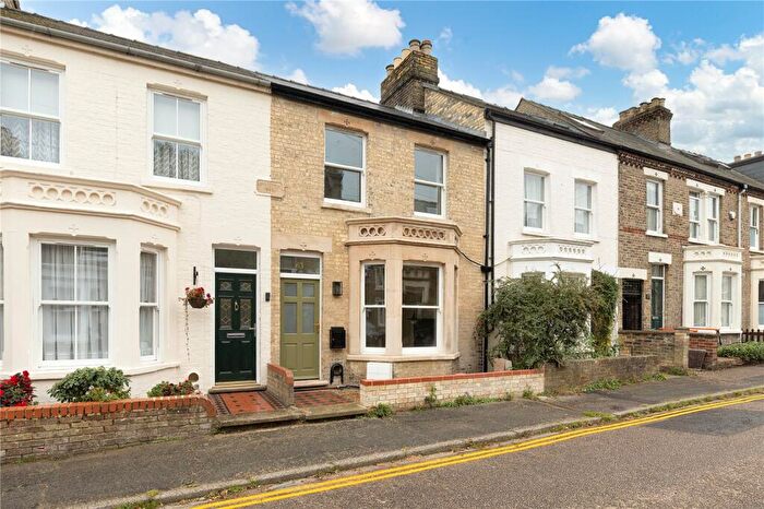 3 Bedroom Terraced House To Rent In Carlyle Road, Cambridge, Cambridgeshire, CB4