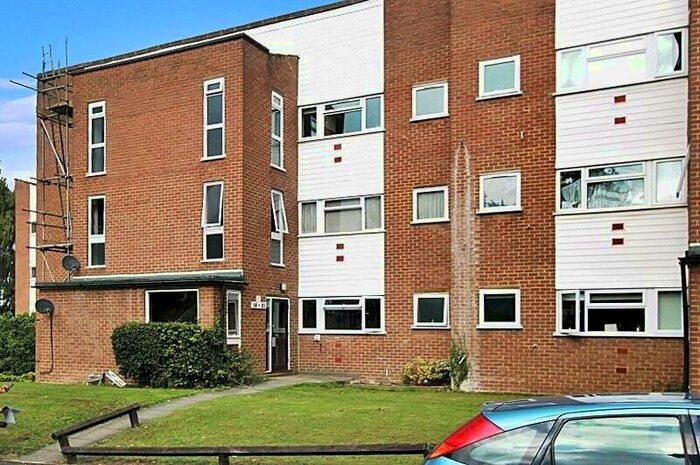 1 Bedroom Flat To Rent In Kempton Close, Erith, DA8