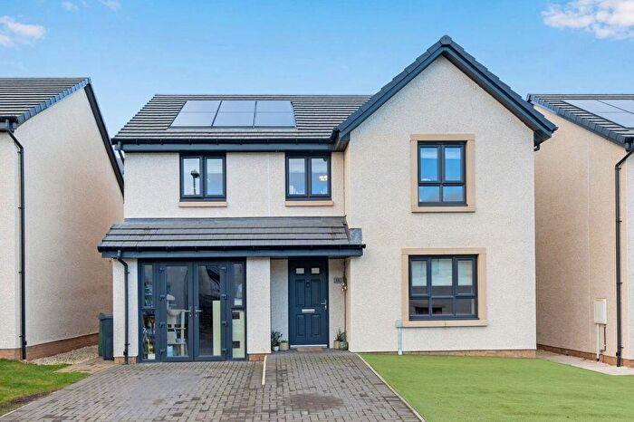 4 Bedroom Detached House For Sale In Bannerman Terrace, Gilmerton, Edinburgh, EH17