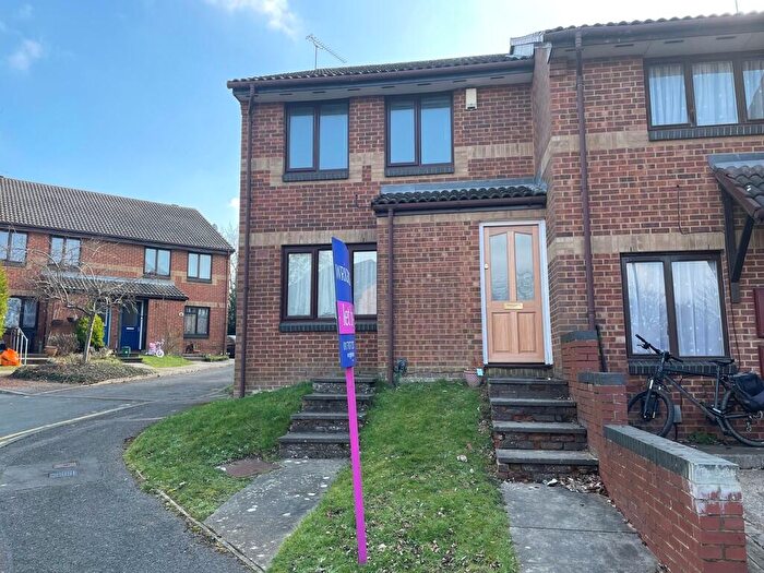 1 Bedroom Maisonette To Rent In Hanover Walk, Hatfield, AL10