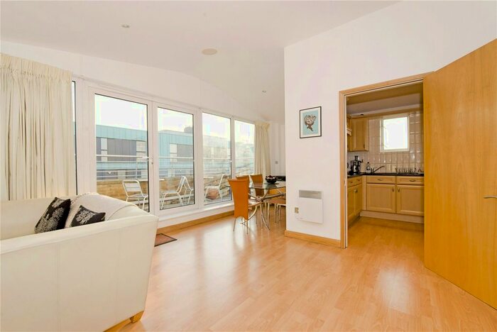 2 Bedroom Flat To Rent In Seward Street, Angel, EC1V