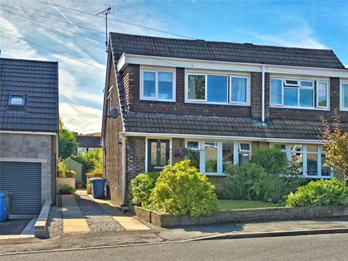 3 Bedroom Semi-Detached House For Sale In Daffodil Close, Haslingden, Rossendale, BB4