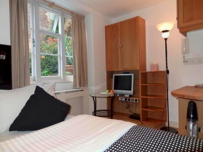 Property To Rent In Cartwright Gardens, London, WC1H
