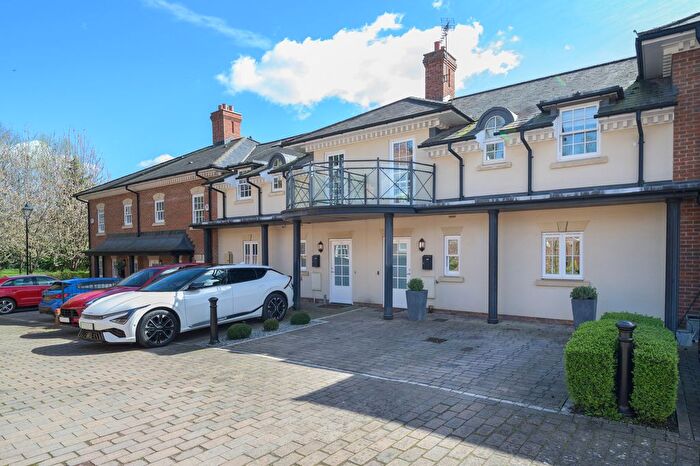 4 Bedroom Terraced House For Sale In Quoitings Drive, Marlow, SL7