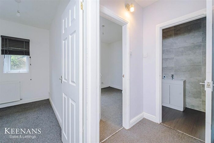 2 Bedroom Terraced House For Sale In Parrock Parade, Rossendale, BB4