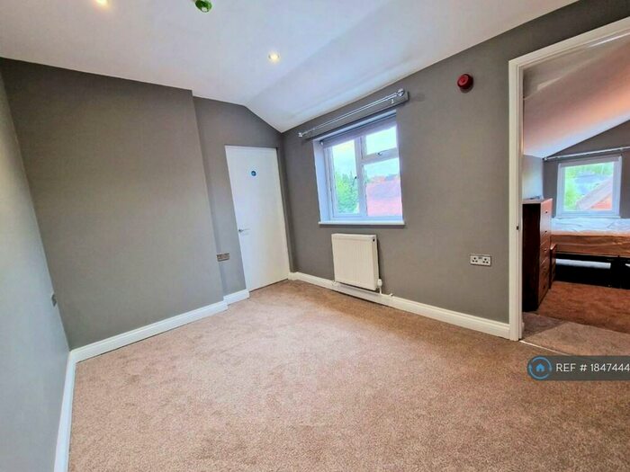 1 Bedroom Flat To Rent In Station Road, Northfield, Birmingham, B31