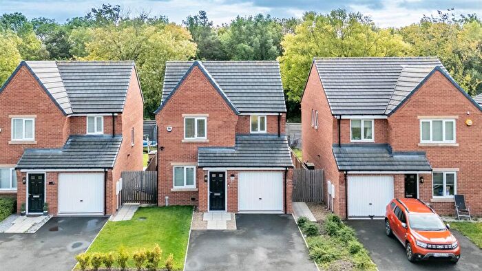 2 Bedroom Detached House For Sale In Hensal Close, Newcastle Upon Tyne, NE5