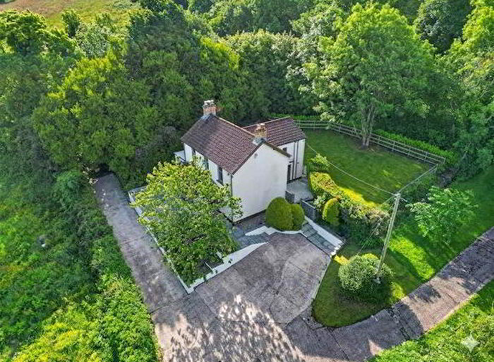 4 Bedroom Detached House For Sale In Lower Braniel Road, Belfast, BT5
