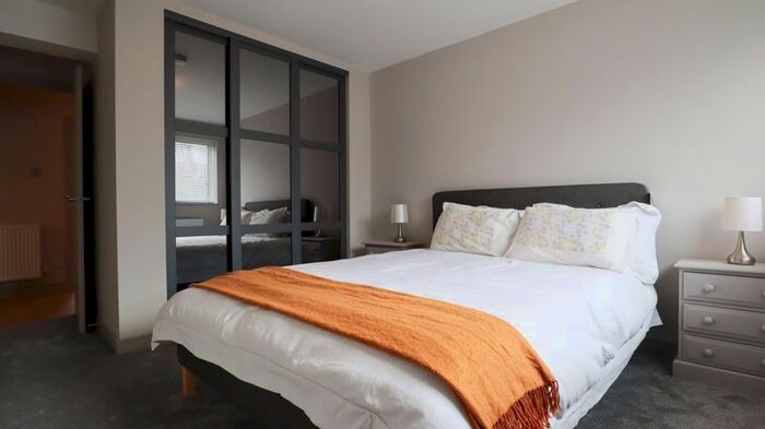 1 Bedroom Flat To Rent In Latimer Grange, Headington, Oxford, OX3