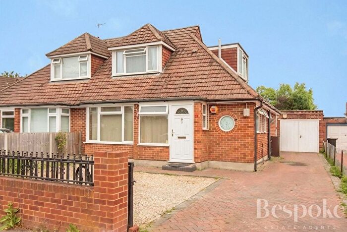 4 Bedroom Semi Detached House For Sale In Egerton Road, Reading, RG2