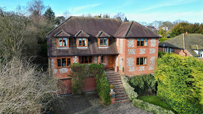 5 Bedroom Detached House For Sale In Haw Lane, High Wycombe, HP14